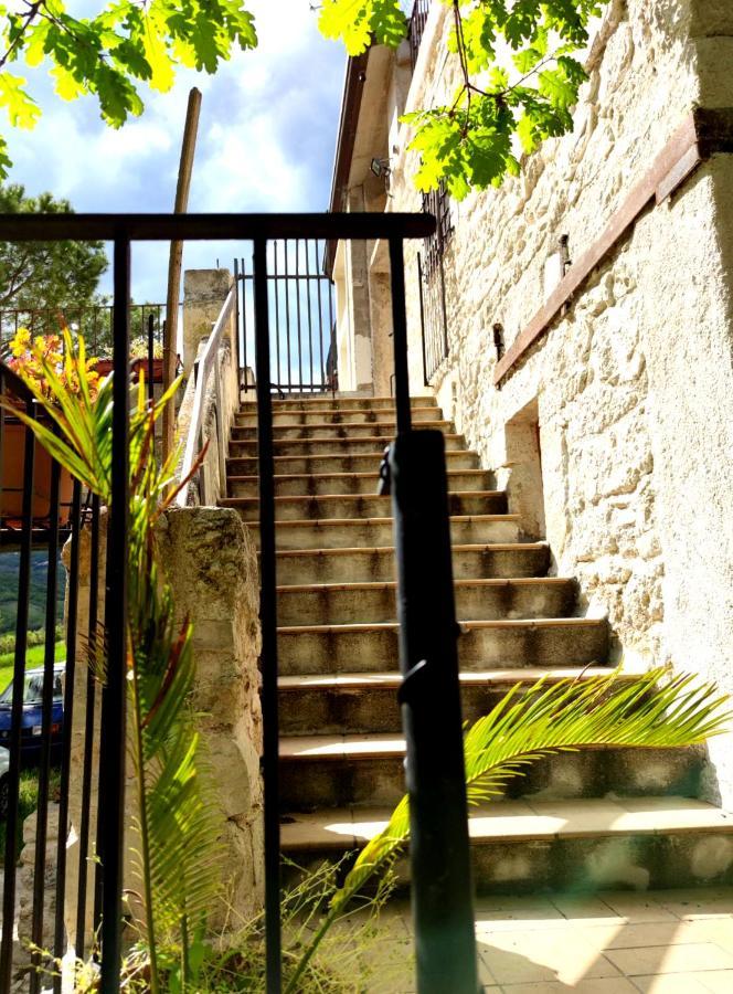 Maison d'hôtes Ai Limiti • 67 • Stonehouse à Palombaro Extérieur photo