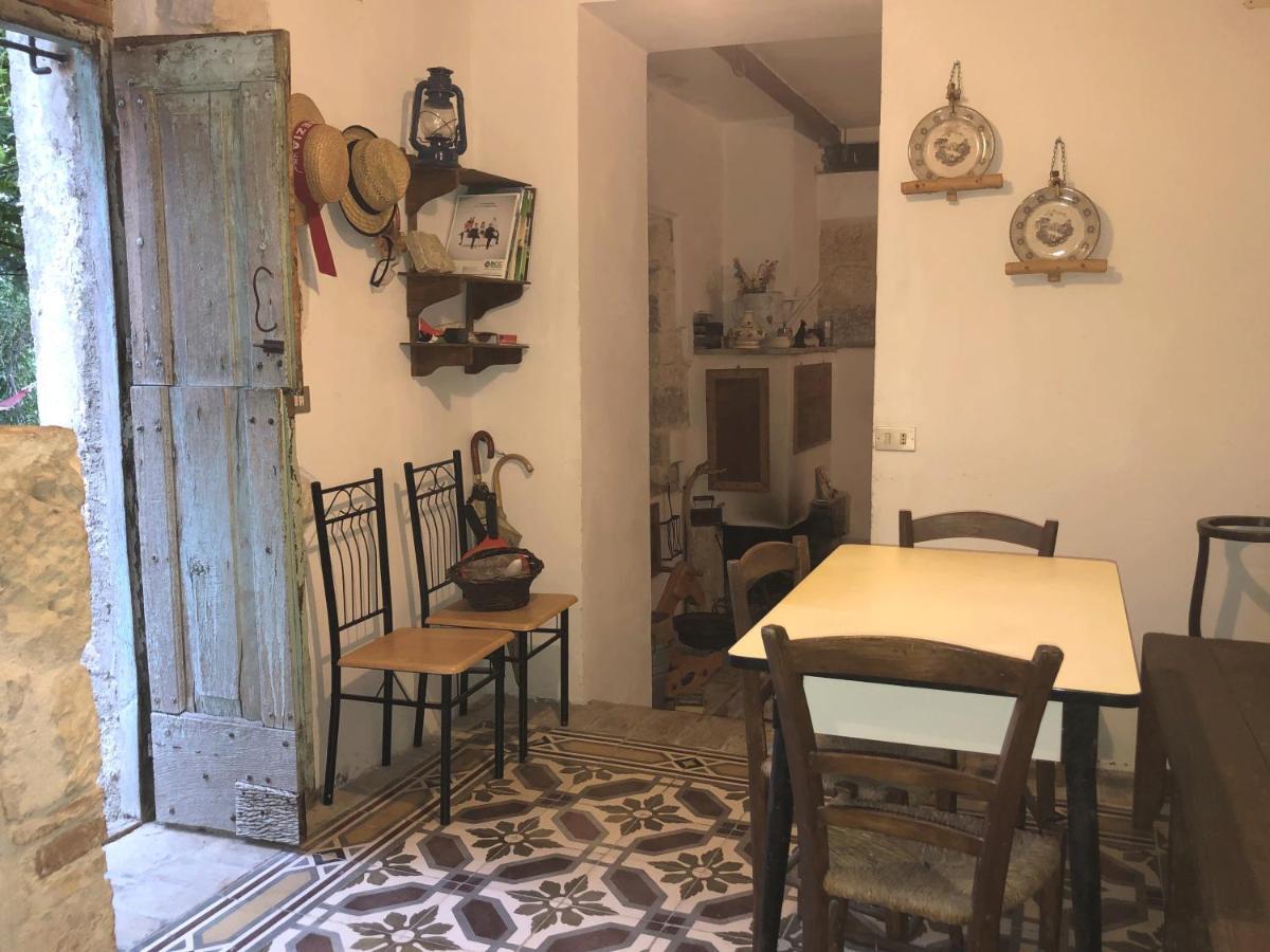 Maison d'hôtes Ai Limiti • 67 • Stonehouse à Palombaro Extérieur photo